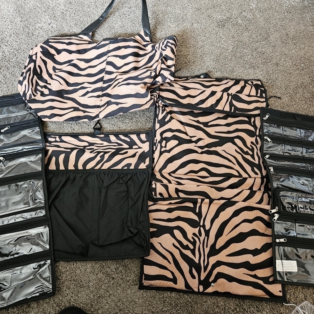 For your eye's only 5 piece makeup and toiletry bag set. Tiger stripe.